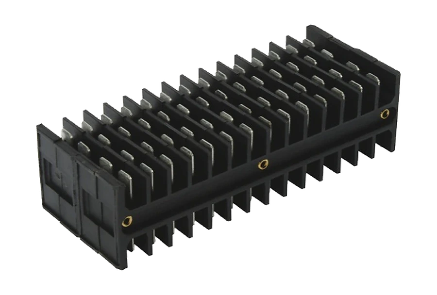 28 pôles boîte de connexion fiche