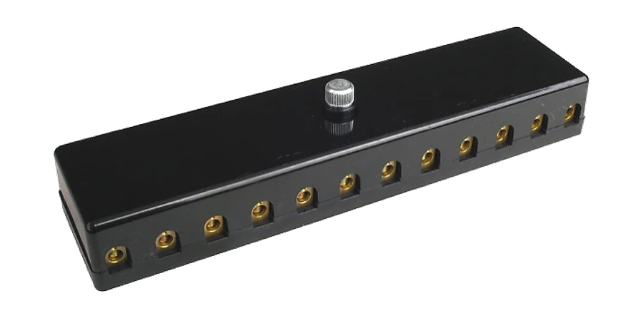 12-pole DIN/ISO 72581 fuse box