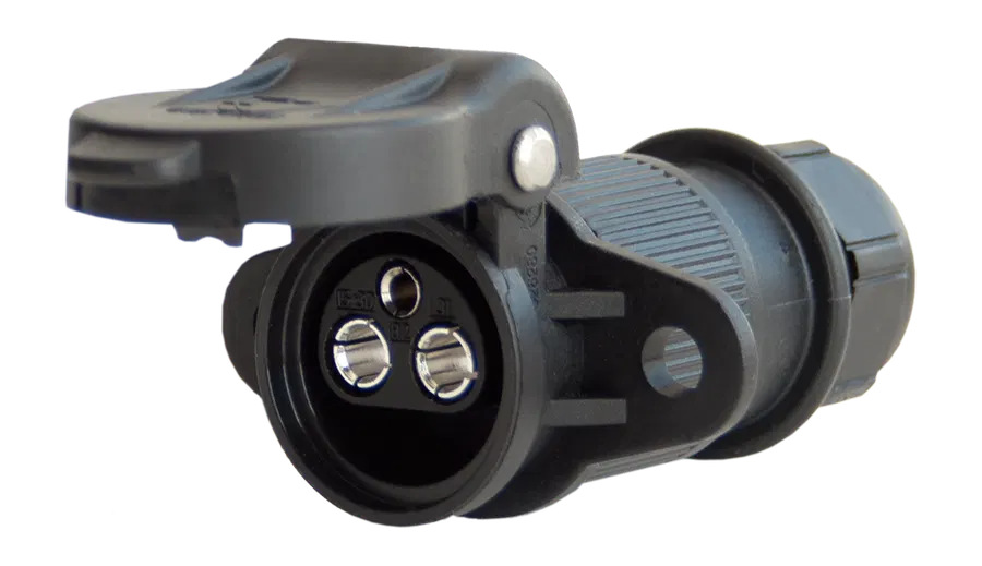 Matching socket: 3P/6-24V(32A) Socket (DIN 9680)
