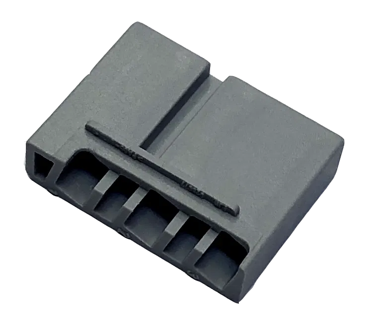 3P receptacle housing