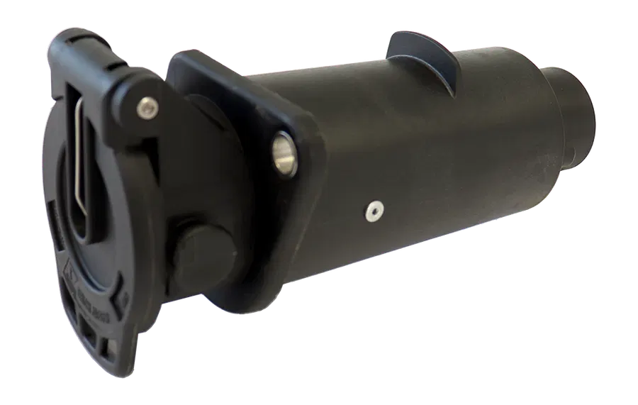 Adapter / Voltage Doubler 12V > 24V - - Connects 7P/12V socket (ISO 1724) on vehicle side with 15P/24V plug (ISO 12098) on trailer side