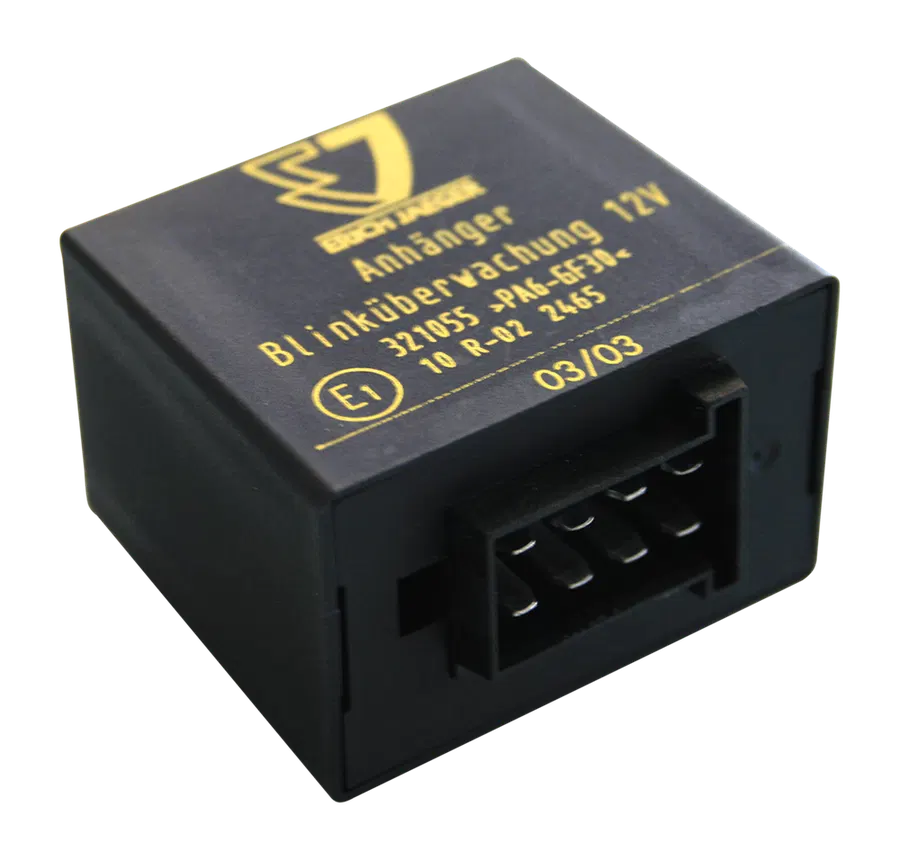 12V indicator control for trailer control - separate C2 output