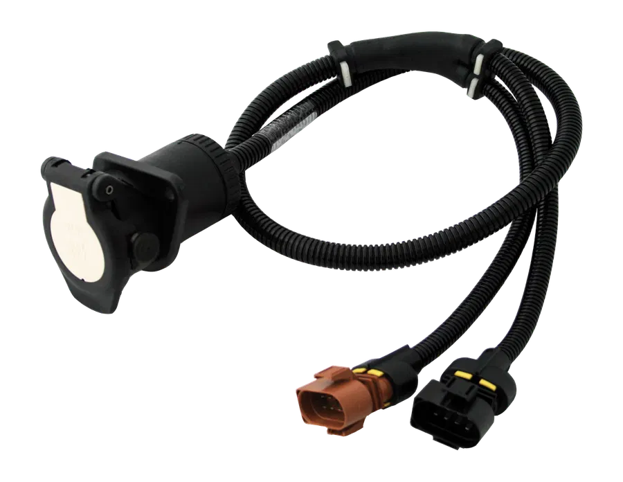 Matching cable: 15P/24V supply cable - with supplementary 15P/24V socket (ISO 12098) and 2x 8P connector